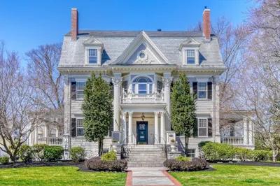 142 East Emerson Street 1