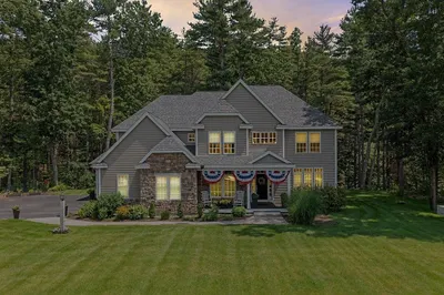 33 Alexander Way 1