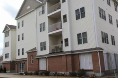 51 Pearl St #304