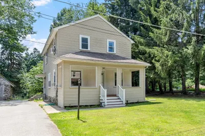 10 Birch Ave