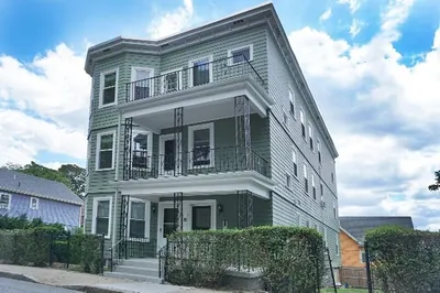 56 Oxford St #1