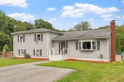 6 Clover Hill Drive 1