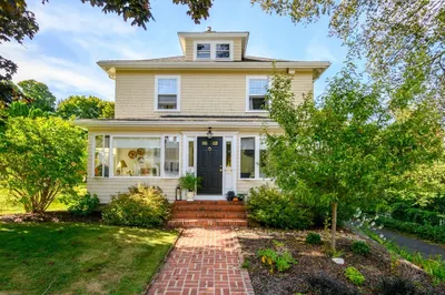 9 Cushman St 1