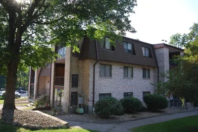 7 Greenbriar Drive #108 1