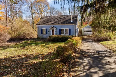 40 Beechwood St