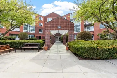 321 Place Ln #321 1