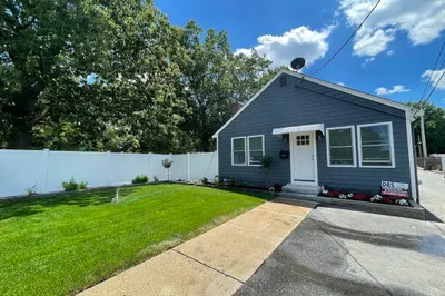 498 Pleasant Street #1 1