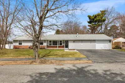 5 Butternut Ave