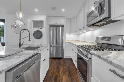 29 Walton St #2