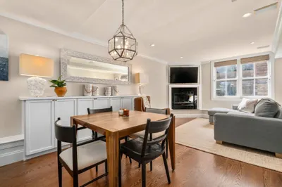 38 Rutland Sq #1 1