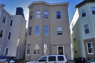 8 Clary St #3