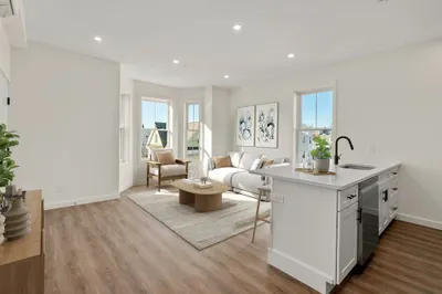 43-45 Blossom Street #6
