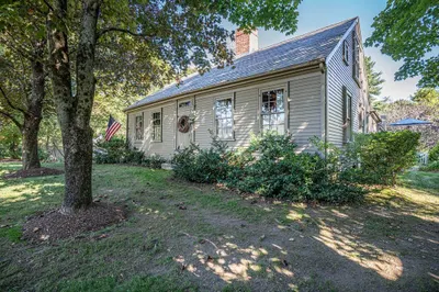 321 Foundry St 1