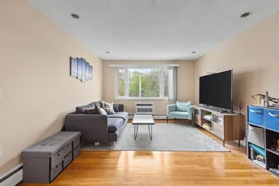 145 Warren St #8