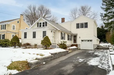 87 Gleason Rd 1