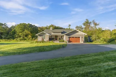 685c Curtis Corner 1
