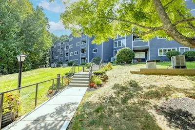 500 Colonial Drive #106 1
