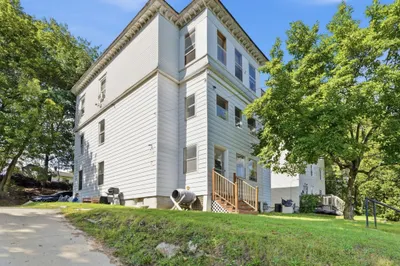 151 Onota St 1