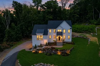 15 Tuscan Ct 1