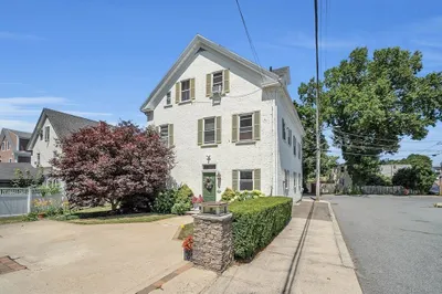 37 Aborn St