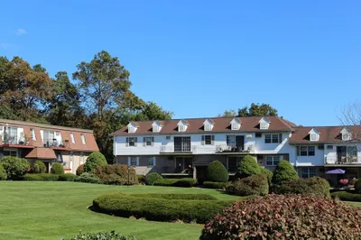 20 Williamsburg Ct #21