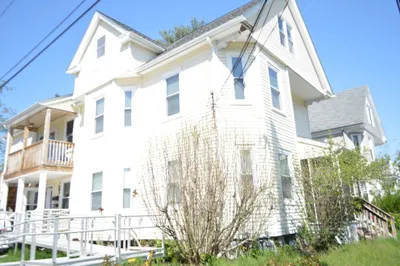 85 Richards Ave #2