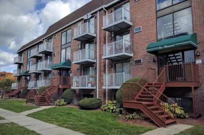 1186 Worcester Road #920 1
