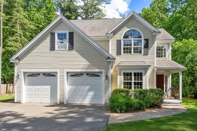 358 Peakham Rd 1