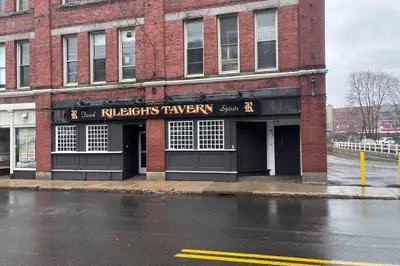 25-43 Lafayette Sq