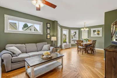 5 Mooney Avenue 1