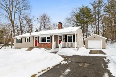 21 Marcia Rd