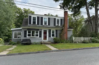 16 Charlton St 1