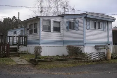 33 Klondike Ave