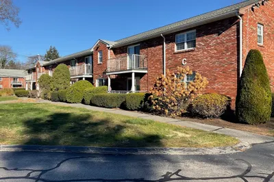 14 Kingswood Dr #3 1