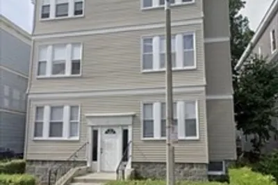 25 Hosmer St #3R 1