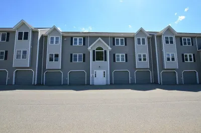 84 Tennis Plaza Rd #7 1