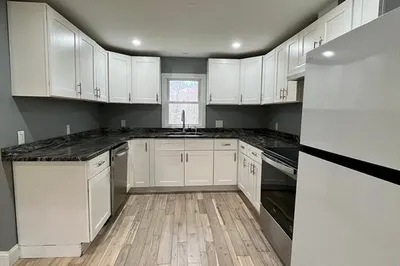 146 Allen Rd #1