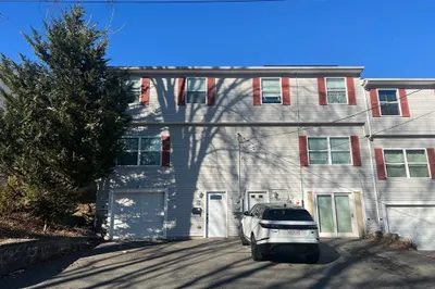 20b Edgeworth Street