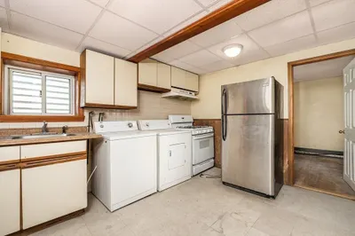 113 Hampshire Street #2L