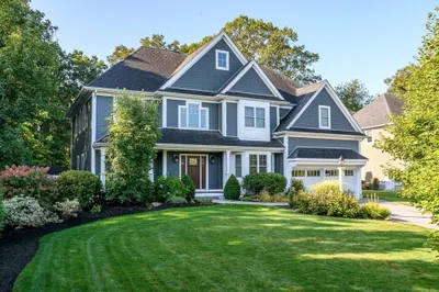 15 Hunters Ln 1