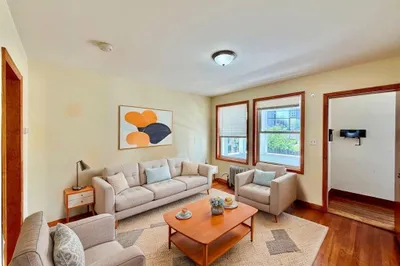 18 Bigelow St ##18 1