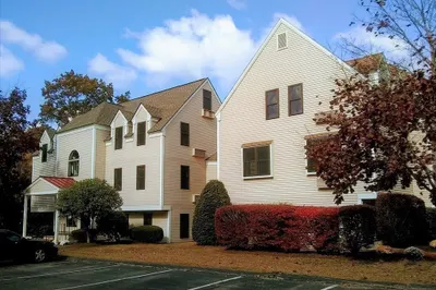 269 Hanover St #1 1