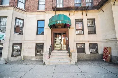 65 Chester St #6