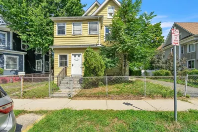 55 Mapledell St 1