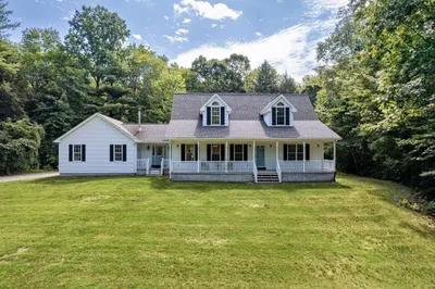 139 Wyben Rd 1