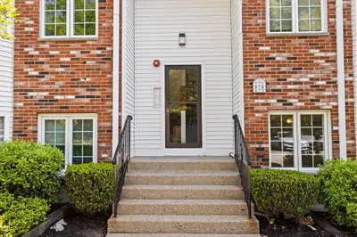 122 Tall Oaks Dr #J 1