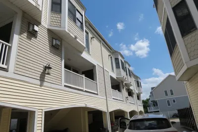 11 Railroad Ave #B5 1