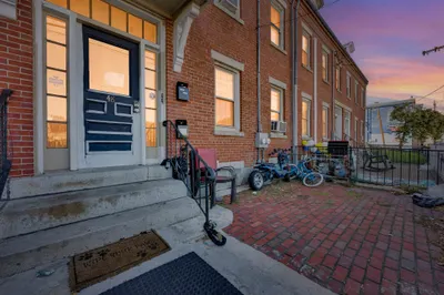 48 Union St 1