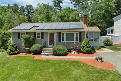 38 Dexter Ave
