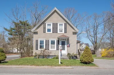 54 Van Buren St 1